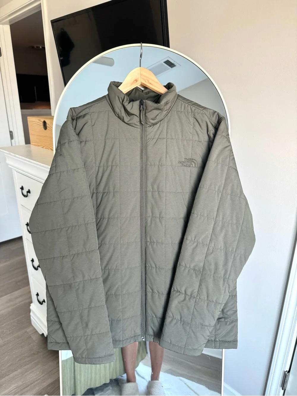The North Face Men's Junction Insulated in New Taupe Green Puffer Jacket